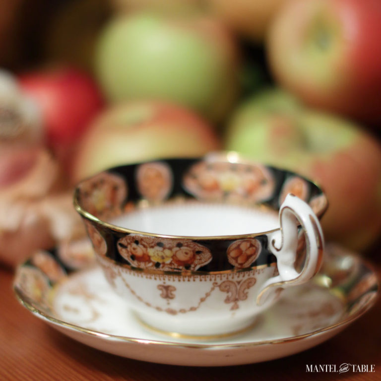 Autumn Teacup with apples