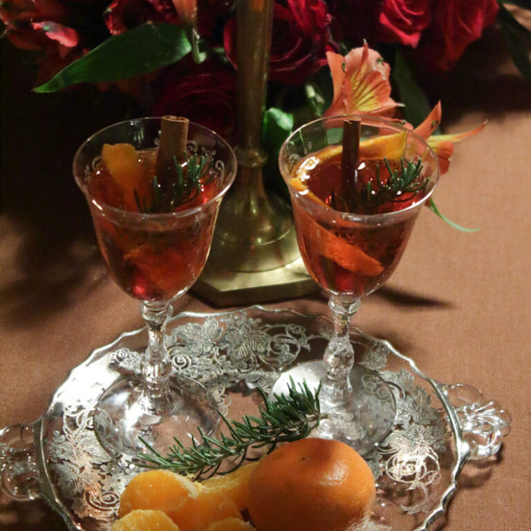Golden Holiday – How to Make a Delicious Sazerac Rye Cocktail